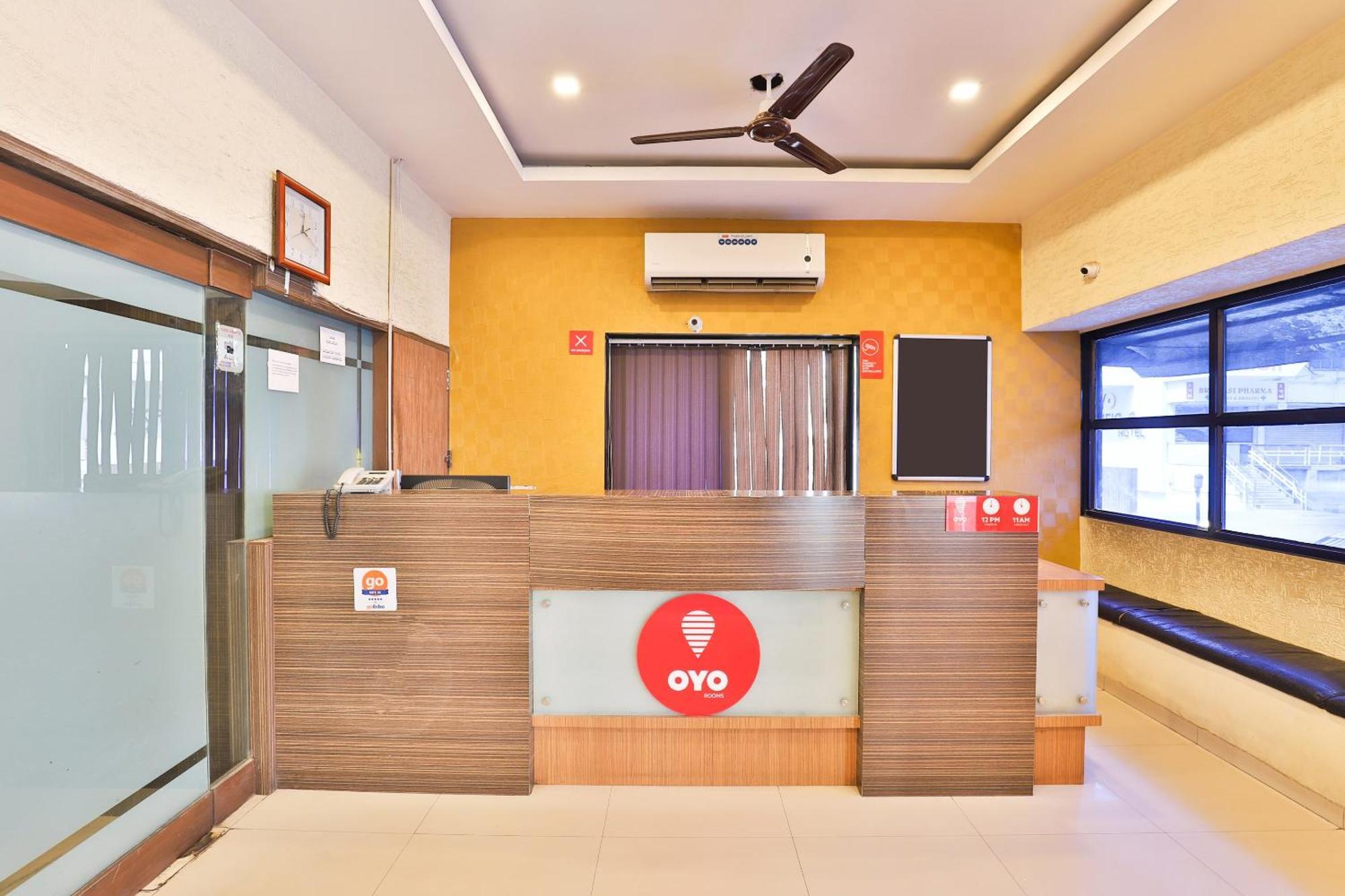 OYO 3444 Hotel Sunrise Gorwa Exterior foto