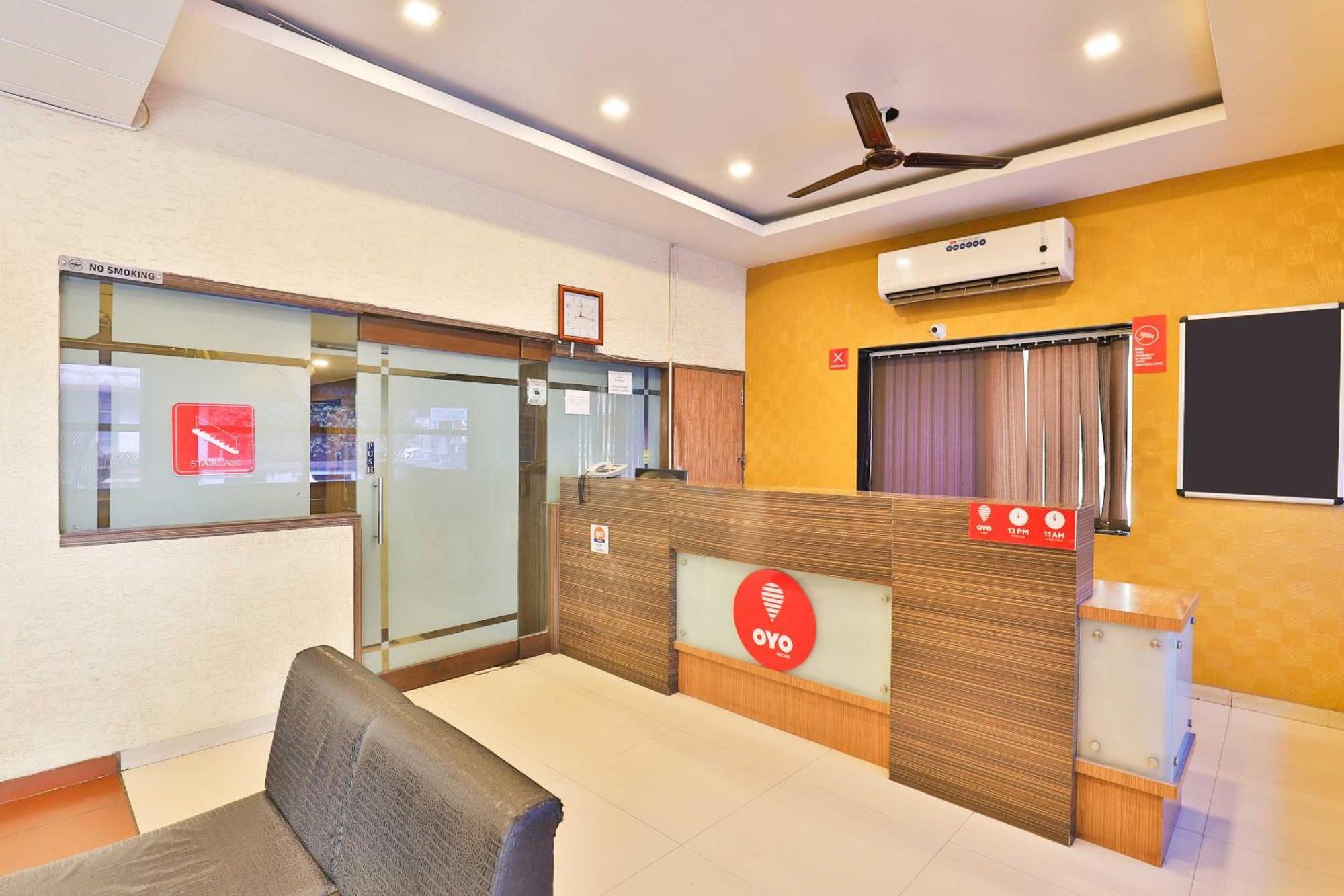 OYO 3444 Hotel Sunrise Gorwa Exterior foto