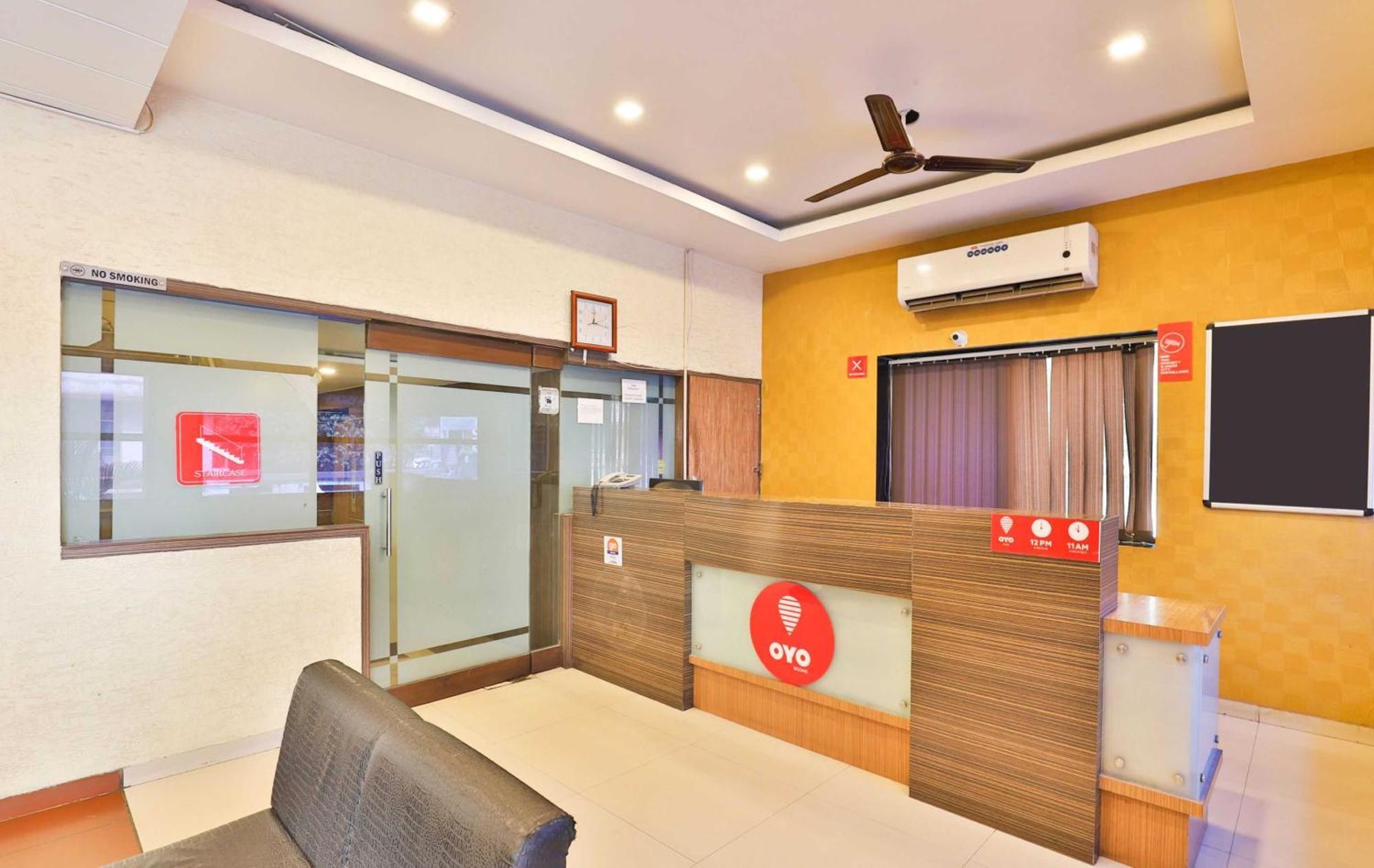 OYO 3444 Hotel Sunrise Gorwa Exterior foto