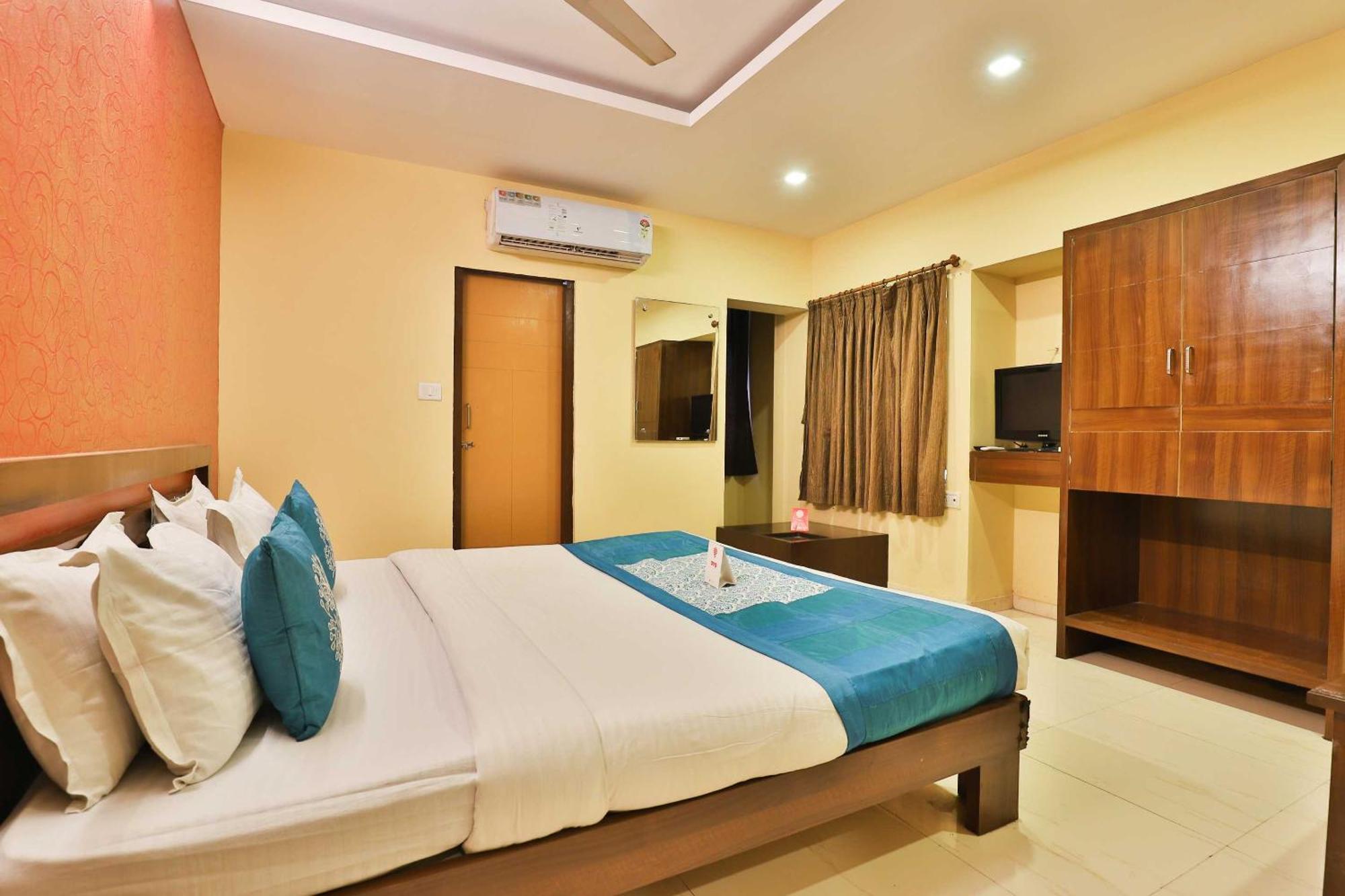 OYO 3444 Hotel Sunrise Gorwa Exterior foto