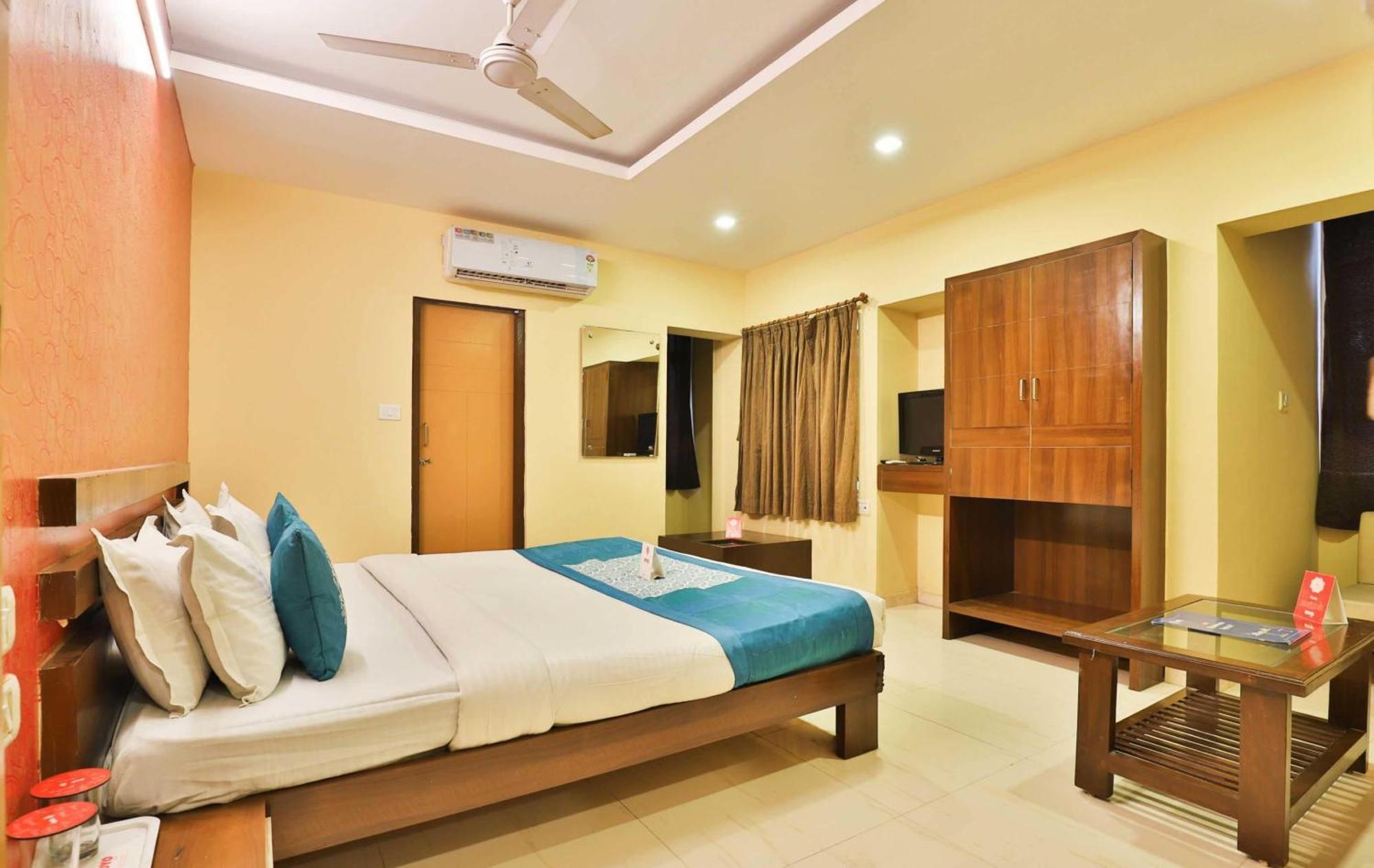 OYO 3444 Hotel Sunrise Gorwa Exterior foto