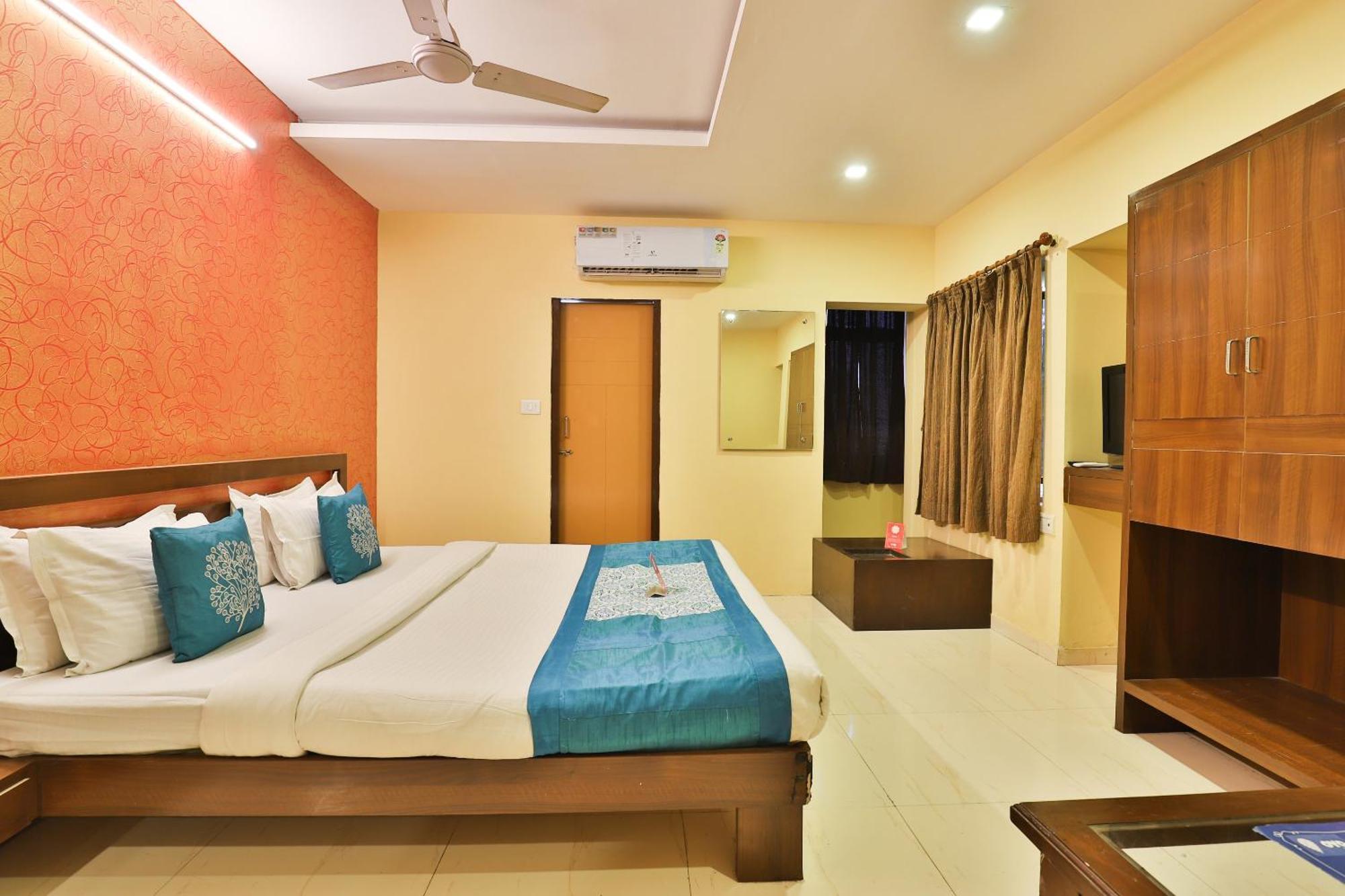 OYO 3444 Hotel Sunrise Gorwa Exterior foto